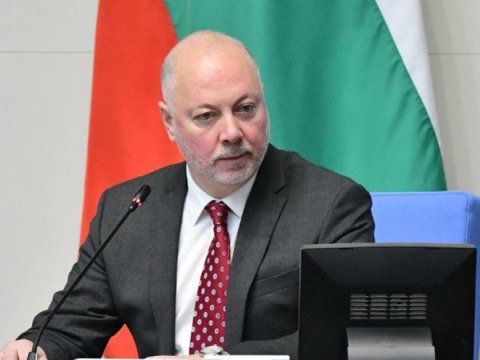 Parlamentin sədri istefaya göndərildi