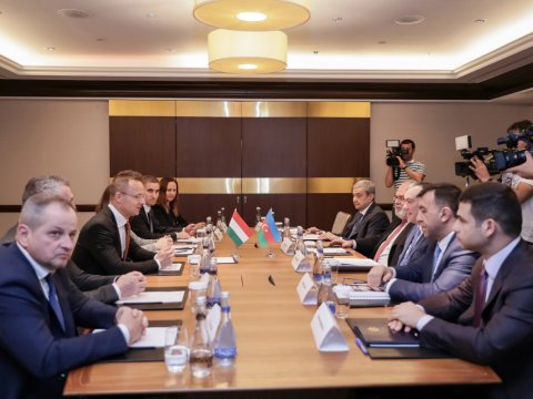 Azərbaycan-Macarıstan biznes forumu keçirilib