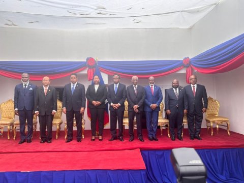 Haitidə müvəqqəti prezident şurası and içib