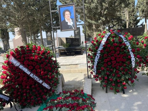Elmira Süleymanova dəfn edilib - YENİLƏNİB