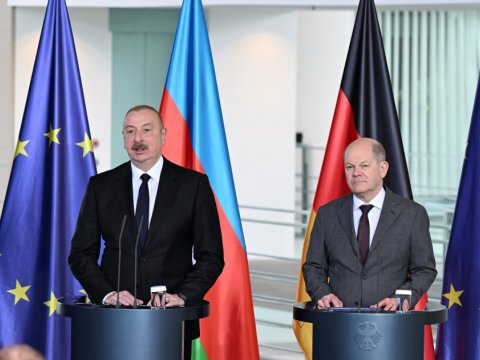 İlham Əliyev və Almaniya kansleri birgə mətbuat konfransı keçirib - FOTO