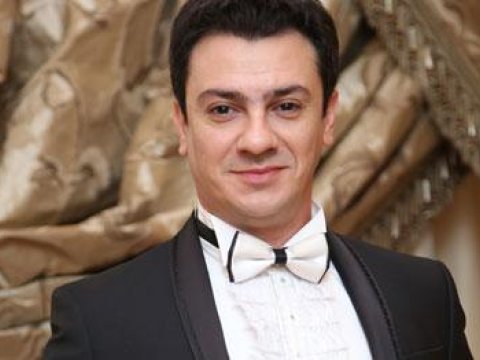 Maaşımızın yarısı dayanacaqlara gedir - Xalq artisti