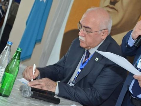 İsa Qəmbər Müsavat başqanlığına namizəd OLDU