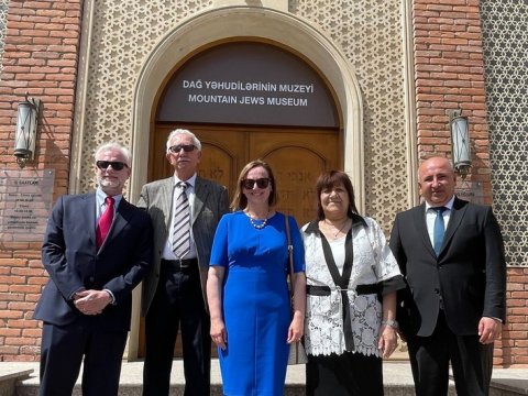 ABŞ səfiri Qubanın Qırmızı Qəsəbəsində - FOTO