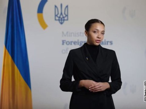 Ukrayna XİN-in yeni Viktoriya süni intellekti - VİDEO