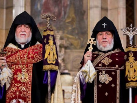 Erməni kilsəsi Paşinyana qarşı aktivləşir: II Qaregin I Aramla danışdı