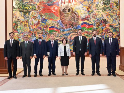 Spiker həmkarına sülh prosesi barədə məlumat verdi