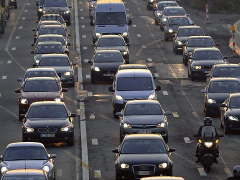 1 ildə sürücülərə 2 milyard avro cərimə yazıldı