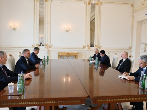 İlham Əliyev Kalaşnikovu qəbul edib