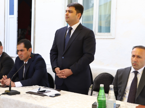 Neftçalanın icra başçısı vətəndaşların problemlərini dinlədi - FOTOLAR