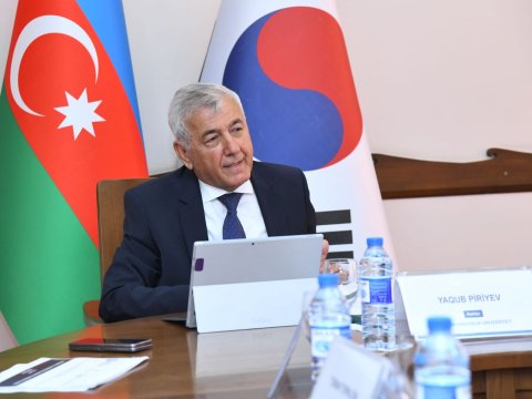 BMU-nun rektoru iclas keçirdi - FOTO