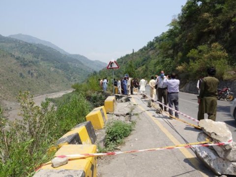 Pakistanda avtobus qəzası - 15 ölü, 22 yaralı