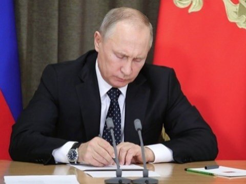 Putin vahid gömrük tranzitinə dair sazişin imzalanmasını təsdiqlədi