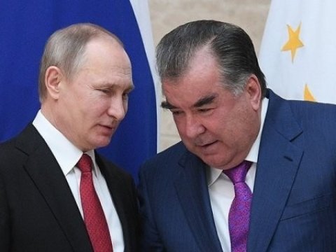 Putin Rahmonla terror təhlükəsini müzakirə etdi
