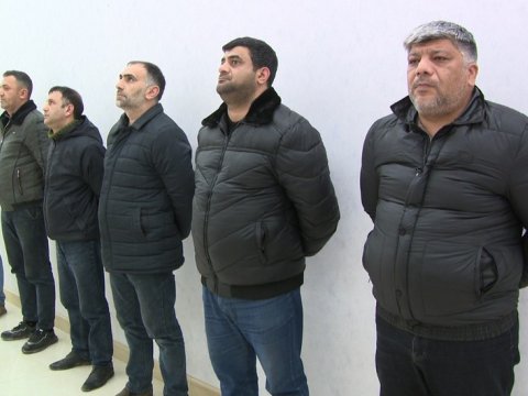Keyfiyyətsiz yuyucu vasitələr hazırlayan  dəstə üzvləri tutuldu - VİDEO