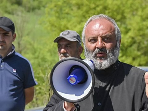 Azərbaycanla delimitasiya əleyhinə sərhəd kəndindən İrəvana yürüş başlayıb