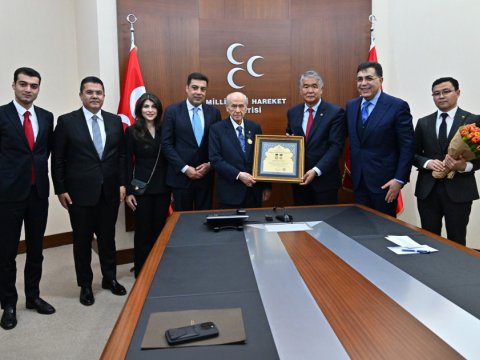 Dövlət Baxçalı Əhməd Cavad Medalı ilə təltif edildi