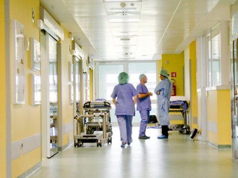 Özəl klinikalarda və apteklərdə yoxlamalar aparılacaq