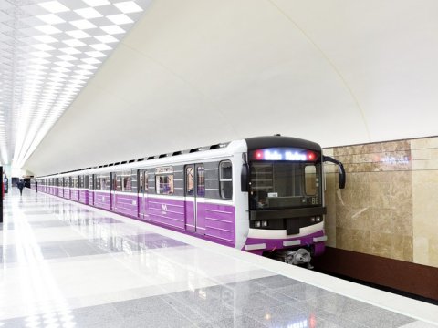 Apreldə metrodan 20 milyondan çox sərnişin istifadə edib