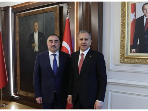 Səfirimiz Türkiyənin daxili işlər naziri ilə görüşdü