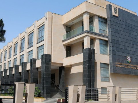 Təhsil müəssisəsində 250 min manatlıq YEYİNTİ