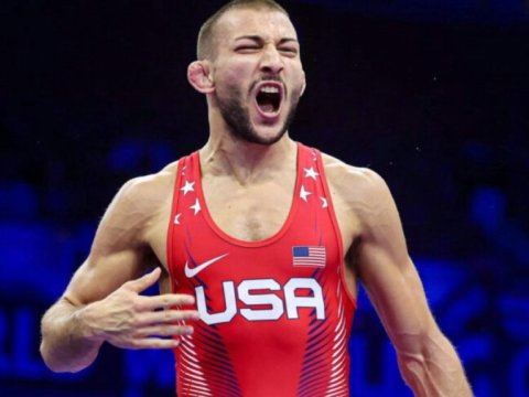 Azərbaycanlı güləşçinin oğlu ABŞ-da ilin ən yaxşısı seçildi