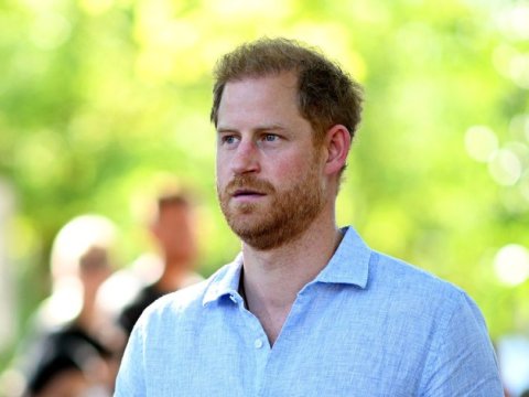 Şahzadə Harri Londona qayıtdı