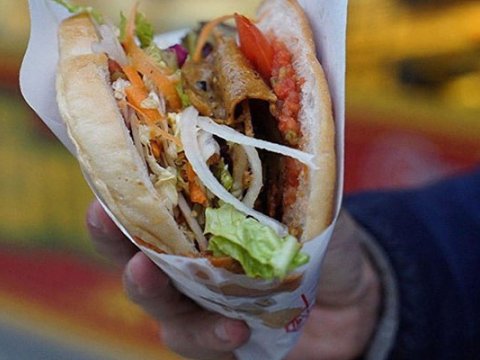 Dönərdən zəhərlənənlərlə bağlı daha bir AÇIQLAMA