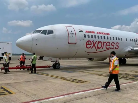 Hindistanda 70-ə yaxın aviareys ləğv edildi