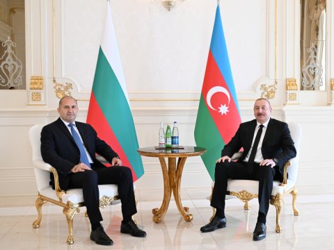 İlham Əliyev Rumen Radevlə təkbətək görüşüb - FOTO