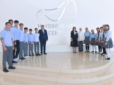Kəlbəcərli məktəblilərin Heydər Əliyev Mərkəzinə ekskursiyası təşkil edilib