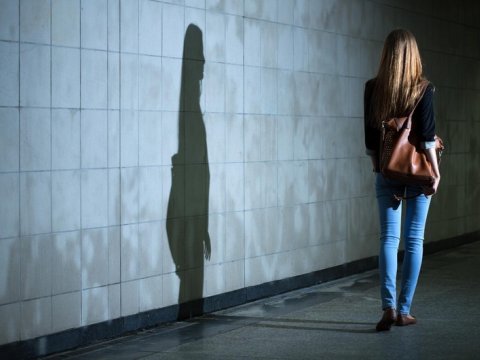 Sumqayıtda 17 yaşlı qız itkin düşüb