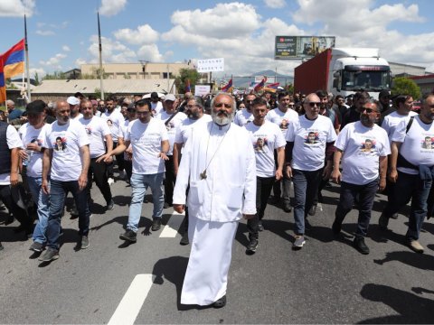 Parlamentdə Paşinyanın impiçmenti tələb olunacaq