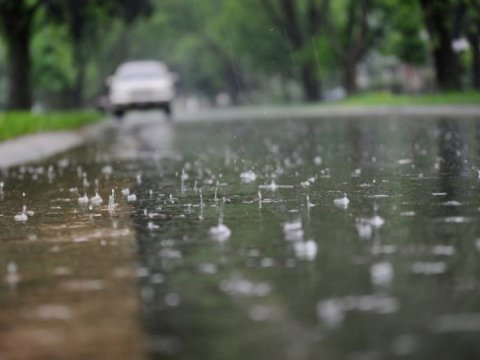 Xəbərdarlıq edildi: güclü külək əsəcək, leysan yağacaq!