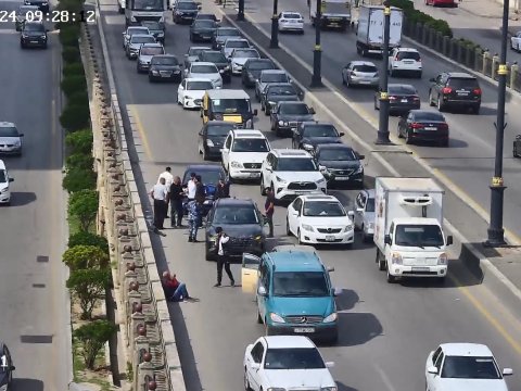 Bakıda qəza TIXAC yaratdı
