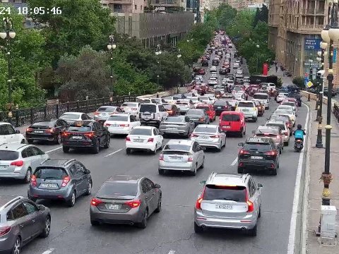 Hazırda tıxac olan yolların SİYAHISI 