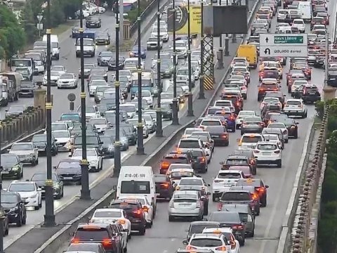 Tıxac olan yolların sayı artıb - SİYAHI