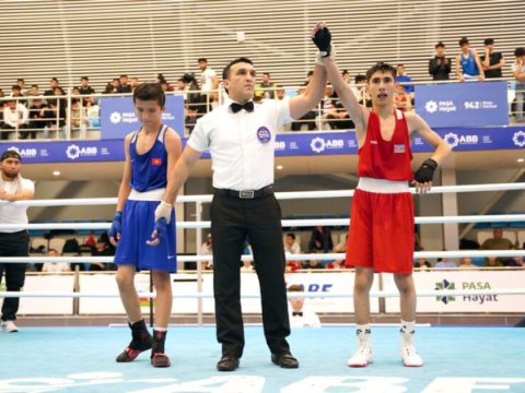 Boksçularımız beynəlxalq turnirə qələbə ilə başladı