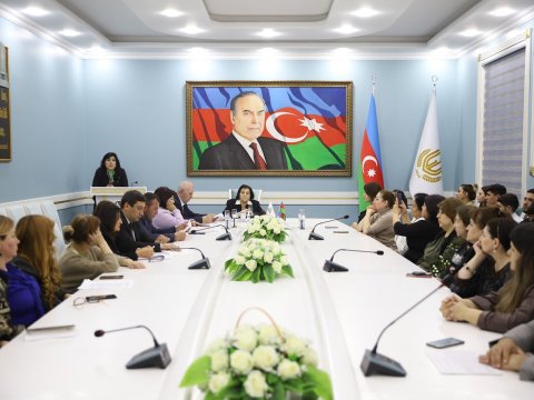 Gəncə Dövlət Universitetində dəyirmi masa keçirilib - FOTO