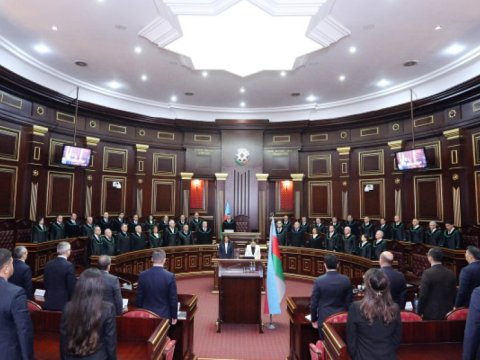 Yeni təyin olunmuş hakimlər and içdi