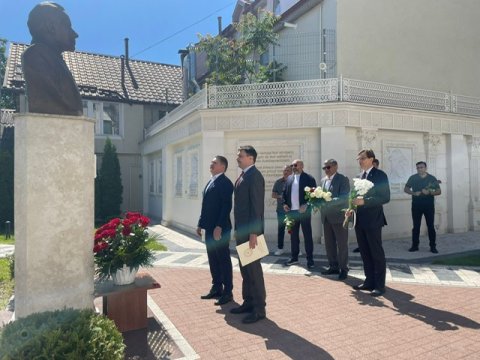 Moldovada Ümummilli Liderin anadan olmasının 101 illiyi qeyd edilib