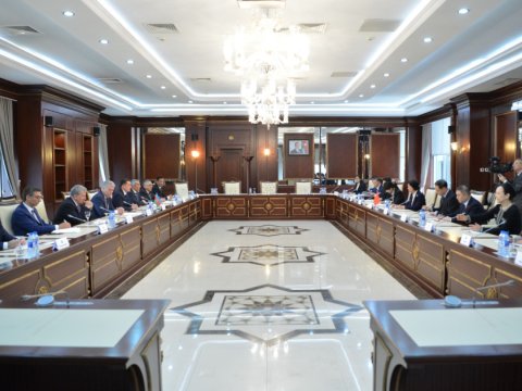 Milli Məclisdə Çin deputatları ilə GÖRÜŞ