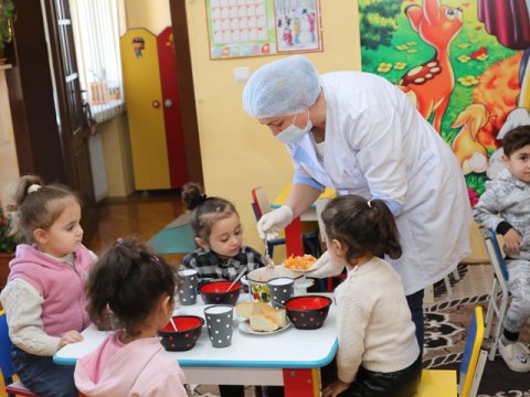 Hazır isti yeməklə təmin olunan bağçaların SAYI