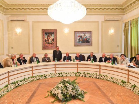 Xanlar Həmid “Avesta”nı  ilk dəfə Azərbaycan dilinə tərcümə etdi 