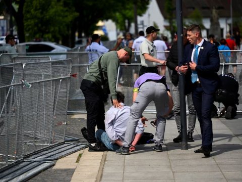 Ötən həftə Bakıya gələn baş nazir ölkəsində GÜLLƏLƏNDİ - FOTO/VİDEO