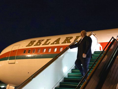 Lukaşenko Azərbaycana gəldi