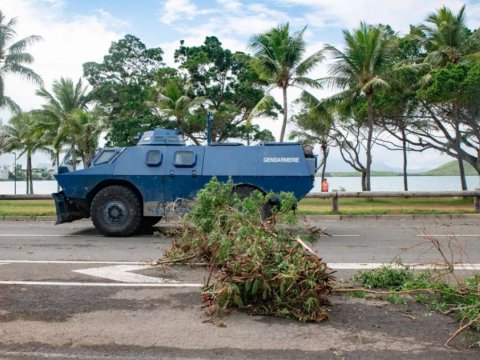 Yeni Kaledoniyada fövqəladə vəziyyət elan edildi