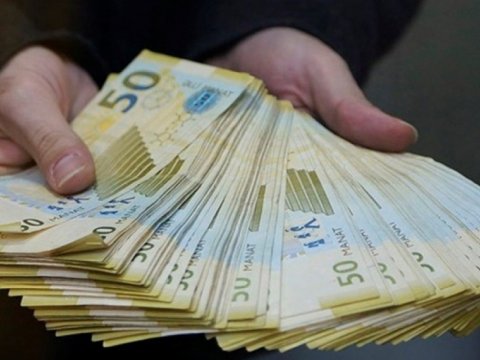 Əhalinin gəlirləri 4%-dən çox artıb
