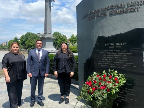 Tbilisidə Ümummilli Lider in anadan olmasının 101 illiyi qeyd edilib