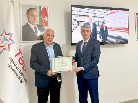 Həmin tibb işçiləri təltif olundu - FOTOLAR